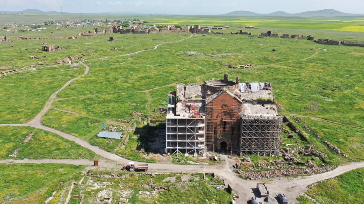 Ani'deki "fetih camisi" restore ediliyor: Anadolu'da ilk cuma namaz burada klnmt