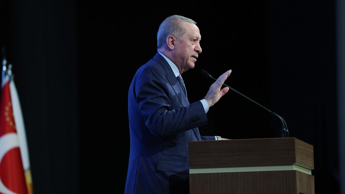 Kstahla sahip kan zgr zel'e tepki... Atatrk'n telgrafn rnek al