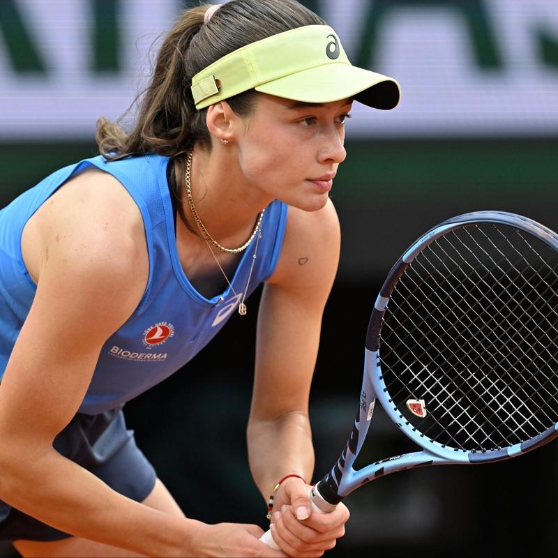 Zeynep Snmez tarihe geti! Wimbledon'da 3. tura ykseldi