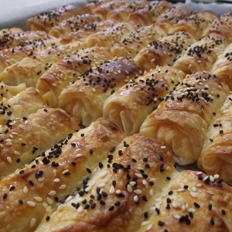 Simit gibi gevrek, kek gibi yumuak... Hazr yufkadan patatesli brek tarifi