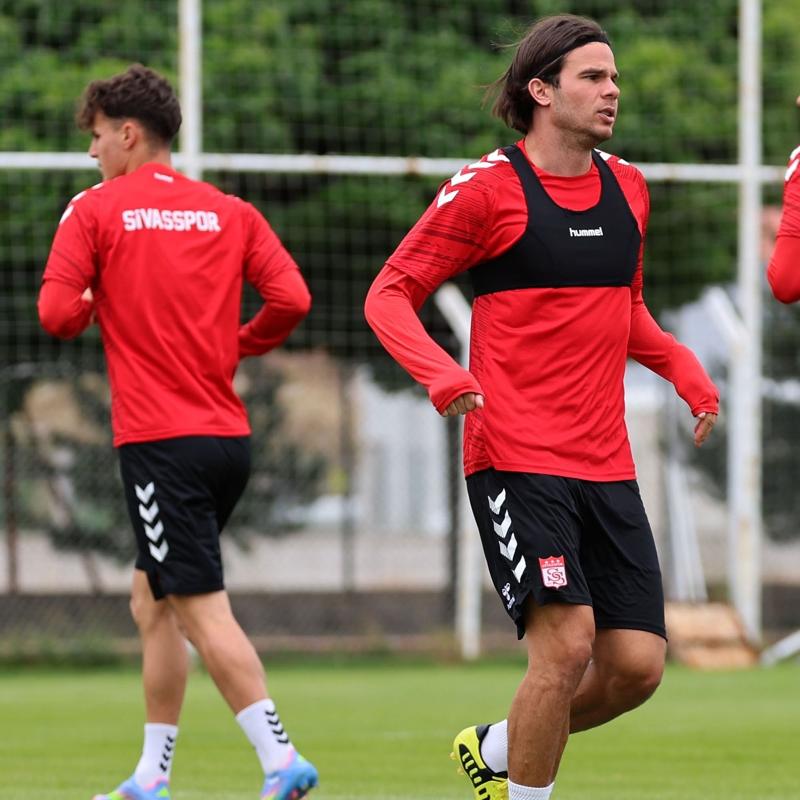 Sivasspor'da yeni sezon mesaisi devam etti