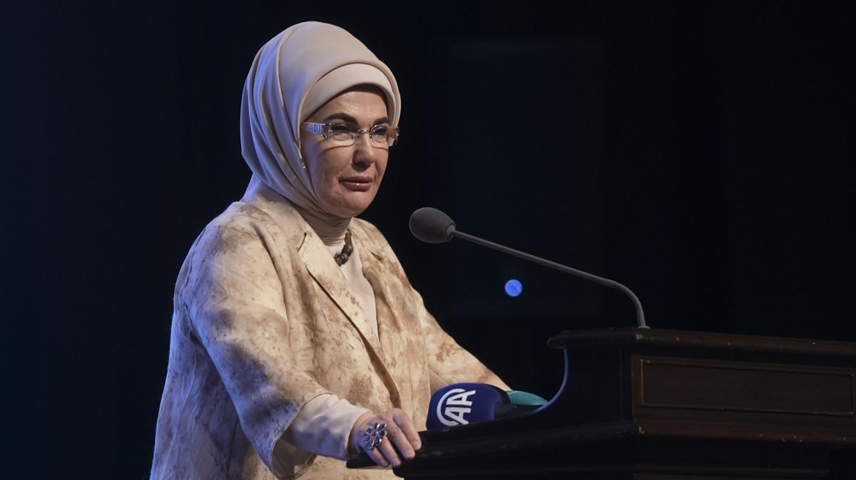 Emine Erdoan'dan "Kardelik Temelli Ekonomi: Etik ok Tarafllk" konferansna ilikin paylam