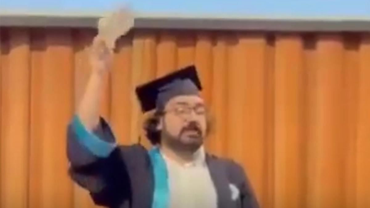 Provokatr CHP'li kt! Boazii'nde diploma tiyatrosu