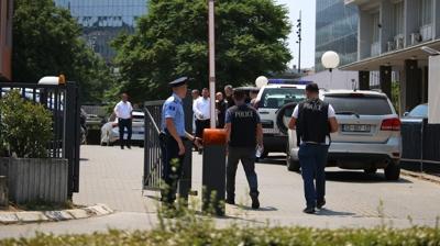 ngilizce gelen ihbar lkeyi kartrd: 10 dakika iinde patlayacak