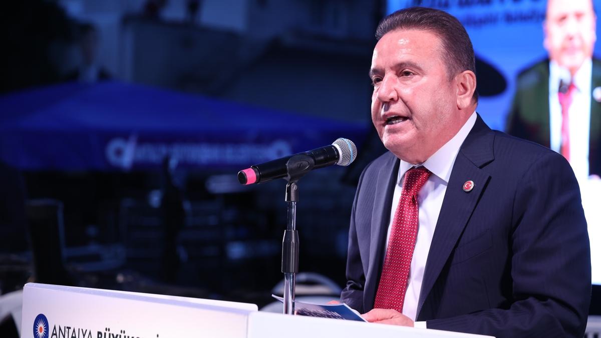 CHP'li belediyelere yolsuzluk soruturmas! Muhittin Bcek tutukland
