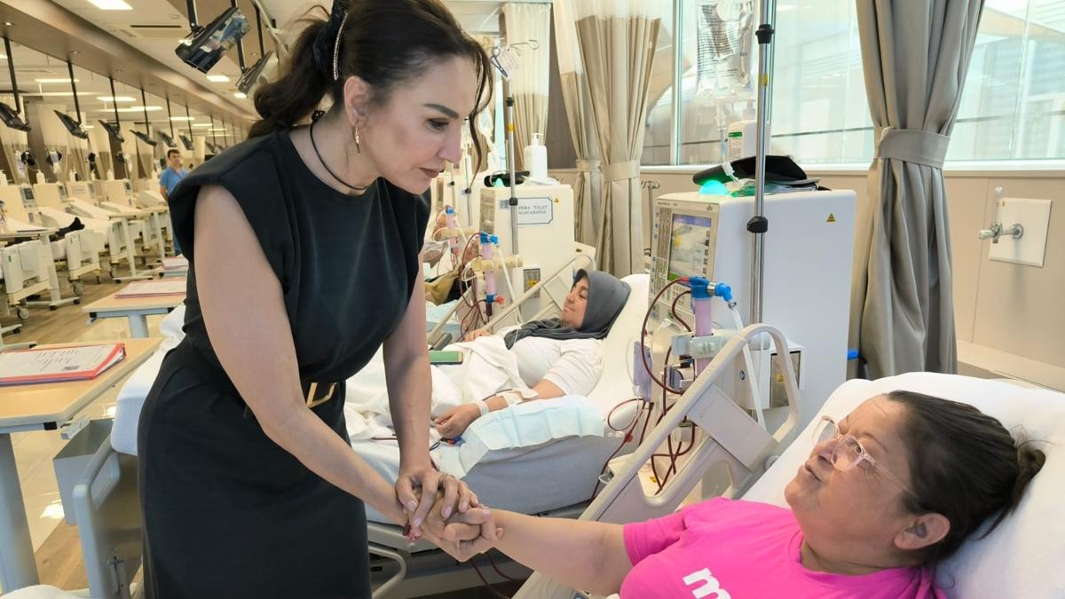 Eylem enkal'dan Trk Bbrek Vakf'na srpriz ziyaret: Diyaliz hastalarna moral oldu