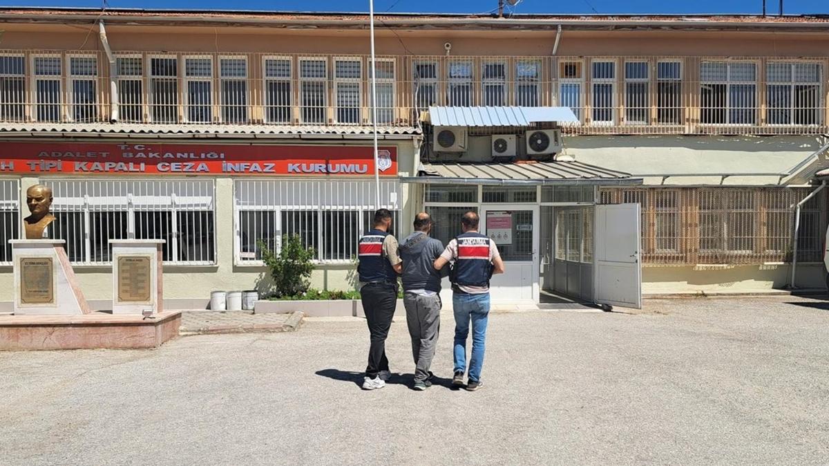 Interpol'n arad terrist yakaland