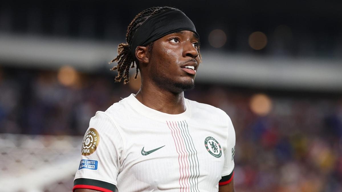 Noni Madueke iin rakip takm devrede
