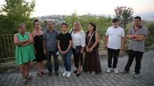 zmir Belediyesi'nin skandal kararna tepki: galci deil depremzedeyiz