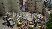Pakistan'da 5 katl bina kt: 16 l