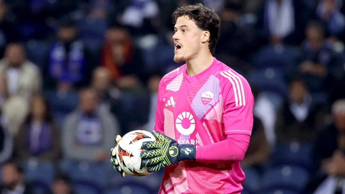 Galatasaray'dan kaleci hamlesi! te Mile Svilar'a yaplan teklif...