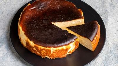 En kolay san sebastian cheesecake tarifi! Garantili kabaran kek