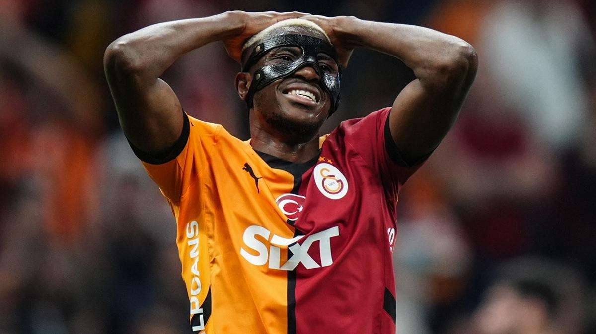 Galatasaray'a kt haber! Napoli'den astronomik teklife ret