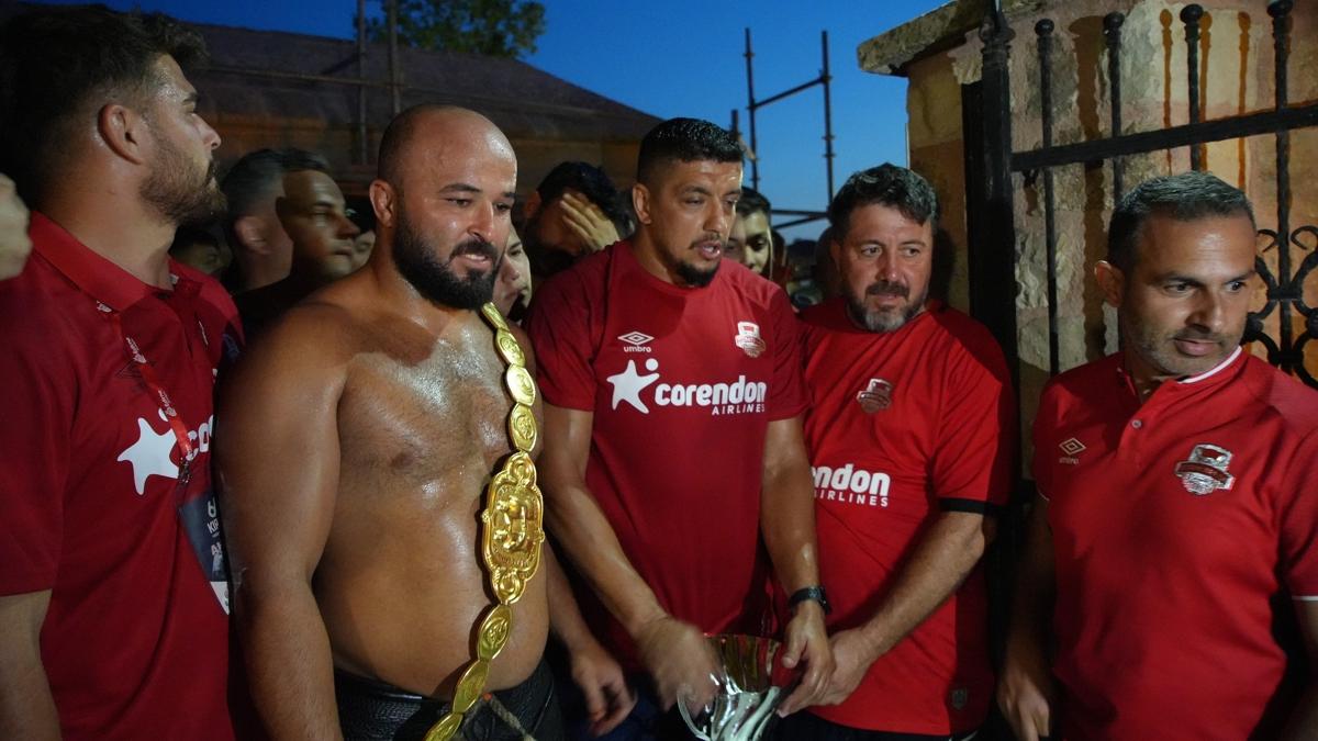 Krkpnar ampiyonu hamam geleneini bu yl da srdrd