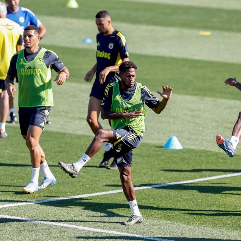 Fenerbahe'de sezon hazrlklar sryor