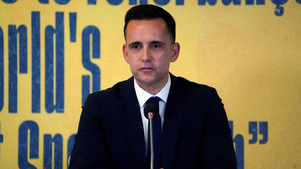 Mario Branco, Benfica yolcusu