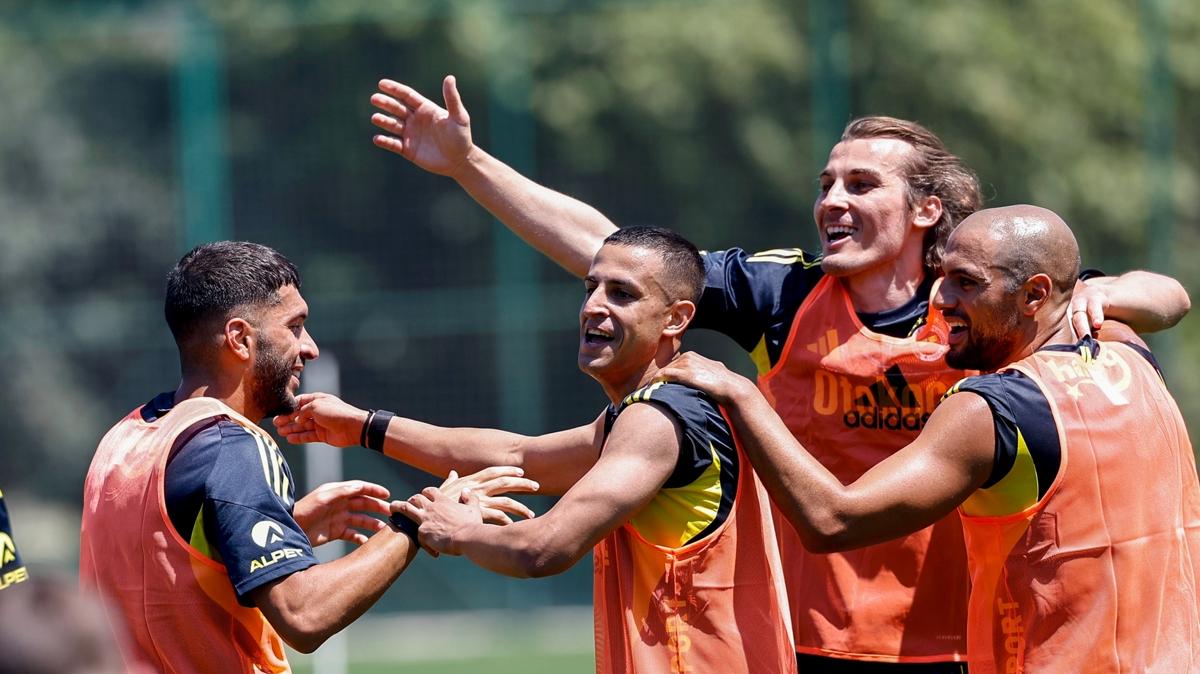 Fenerbahe'de almalar, hz kesmeden devam etti