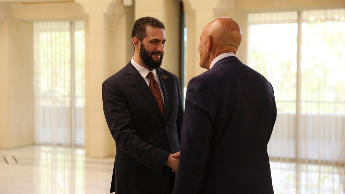 Suriye Cumhurbakan ara, ABD'nin Suriye zel Temsilcisi Barrack'la grt