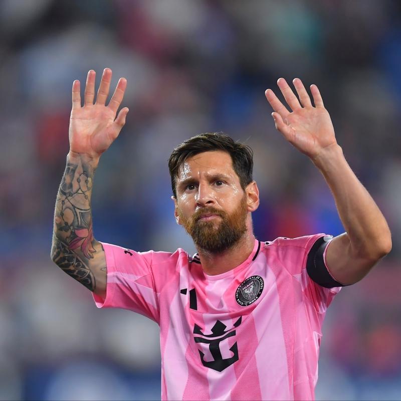 Lionel Messi'den tarihi rekor! Roberto Carlos'u geti