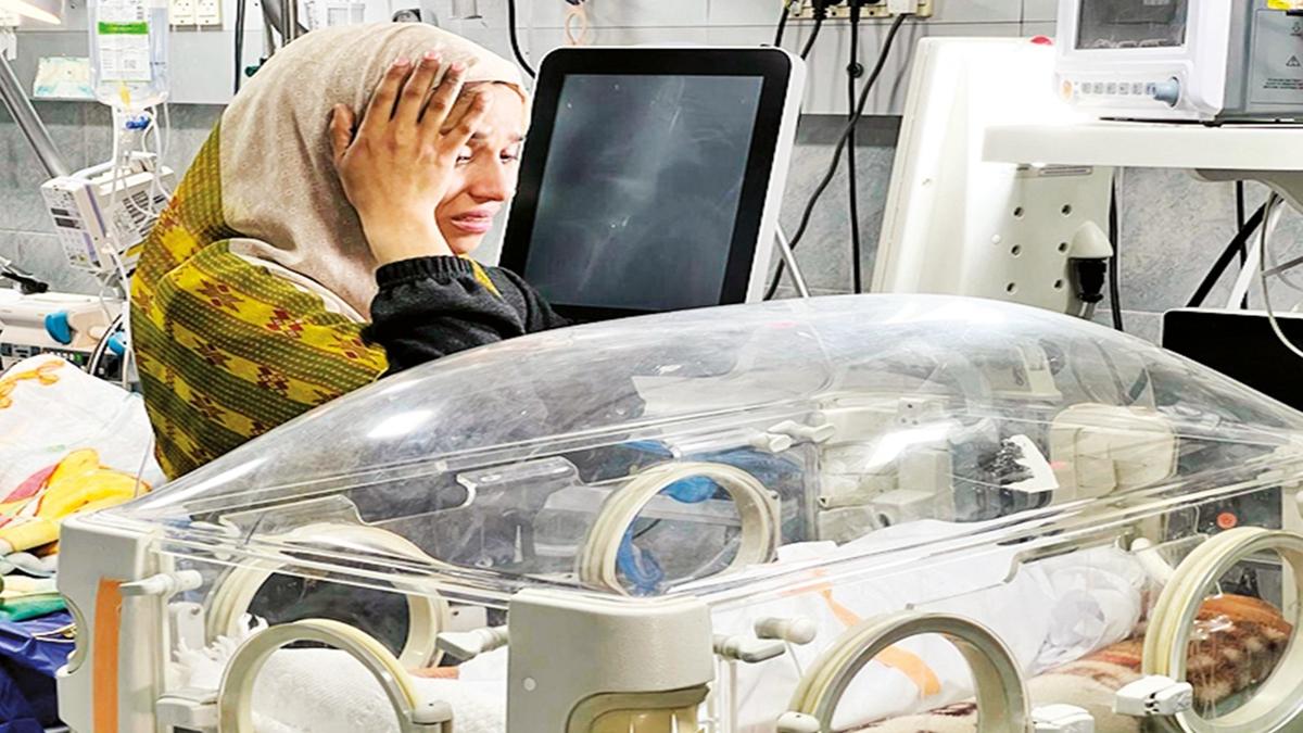 100 bebein nefesi kesiliyor! Gazze'de ac feryat