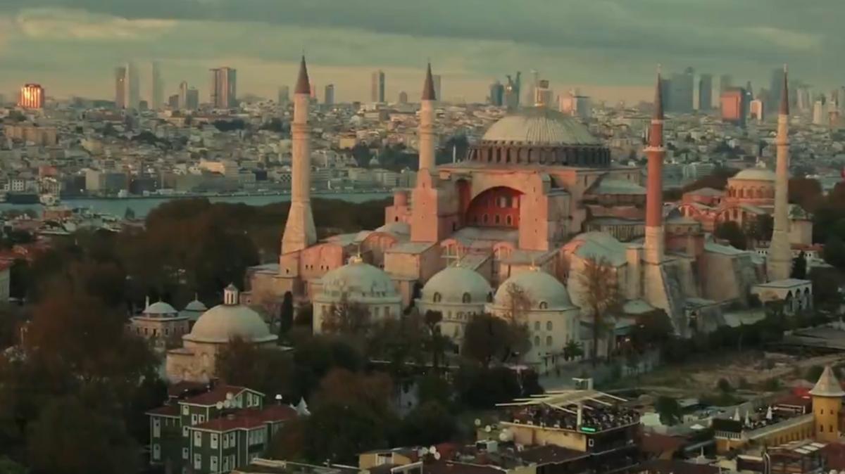 AK Parti'den, "Ayasofya-i Kebir Cami-i erifi" paylam