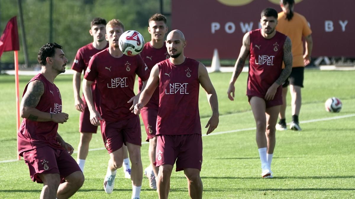 Galatasaray'da yeni sezon mesaisi devam ediyor!