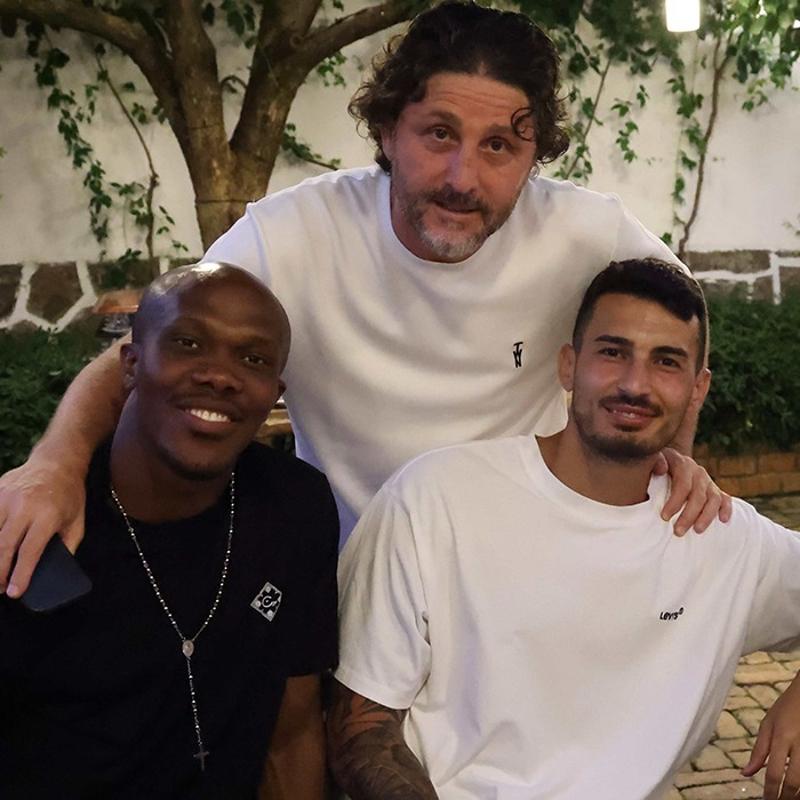 Trabzonspor'da ynetim ve futbolcular yemekte bulutu