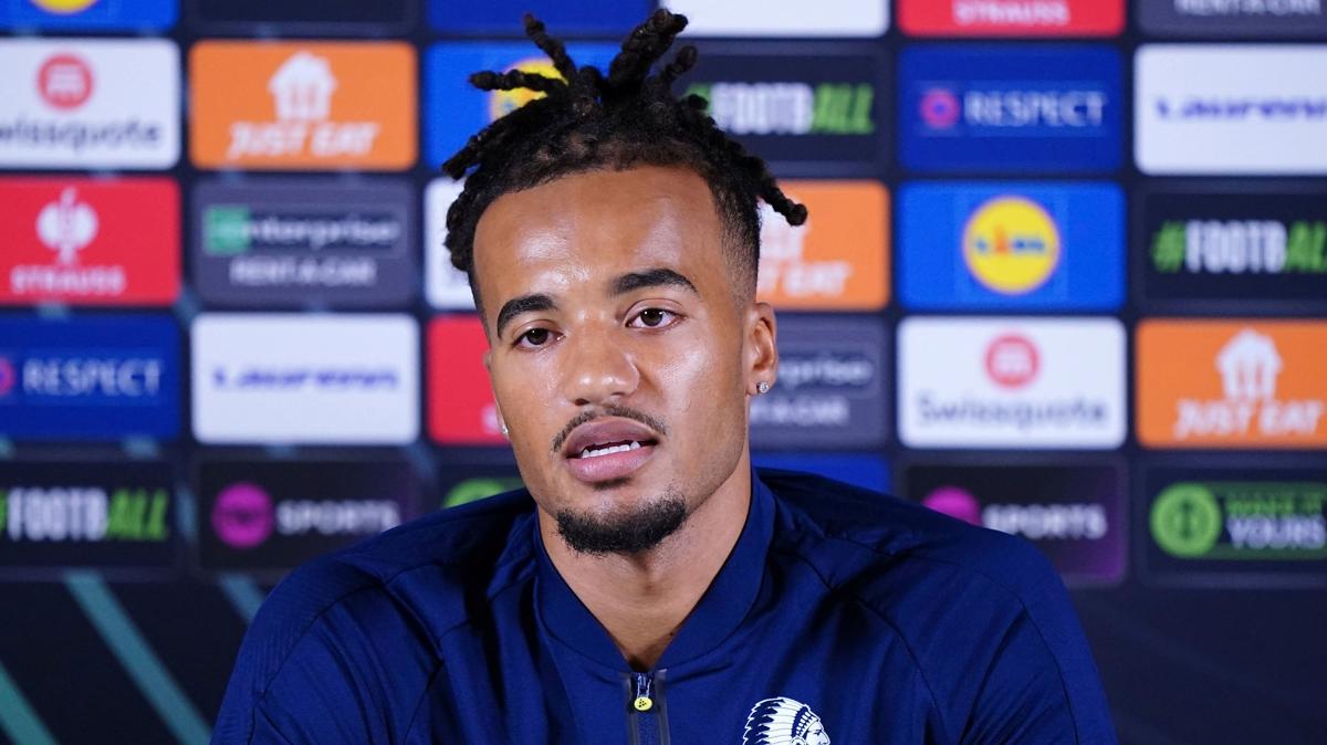 Fenerbahe'den sol beke Archie Brown takviyesi