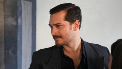 aatay Ulusoy'a uluslararas arenada dl yamuru... Oyunculuu snr tanmyor!