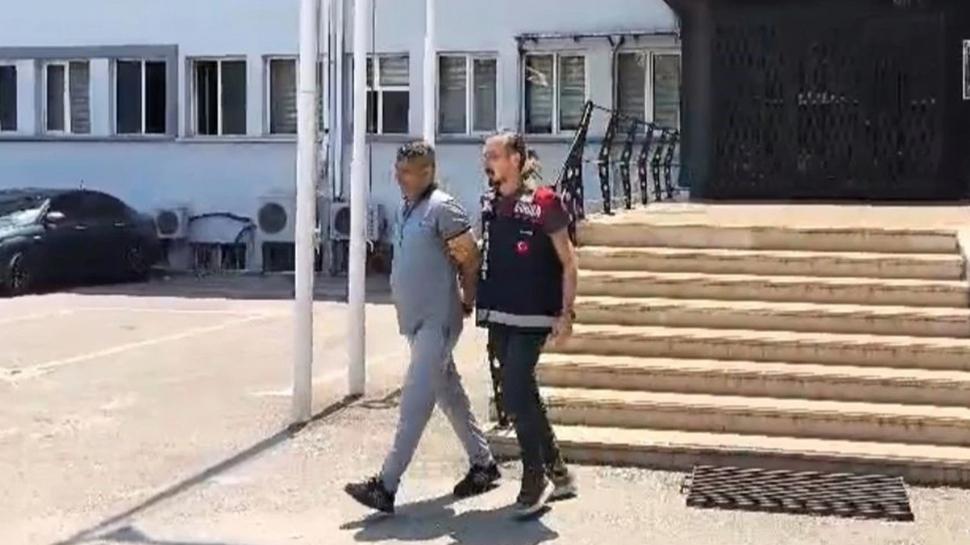 Bursa'da sahte vali yardmcs skandal! 33 oda bakan ve engelli vatanda dolandrd