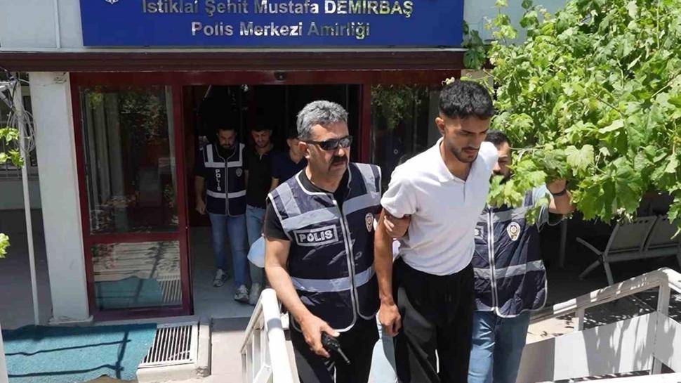 Krkkale'de kanl hesaplama! Sokak ortasnda kurun yamuruna tuttular
