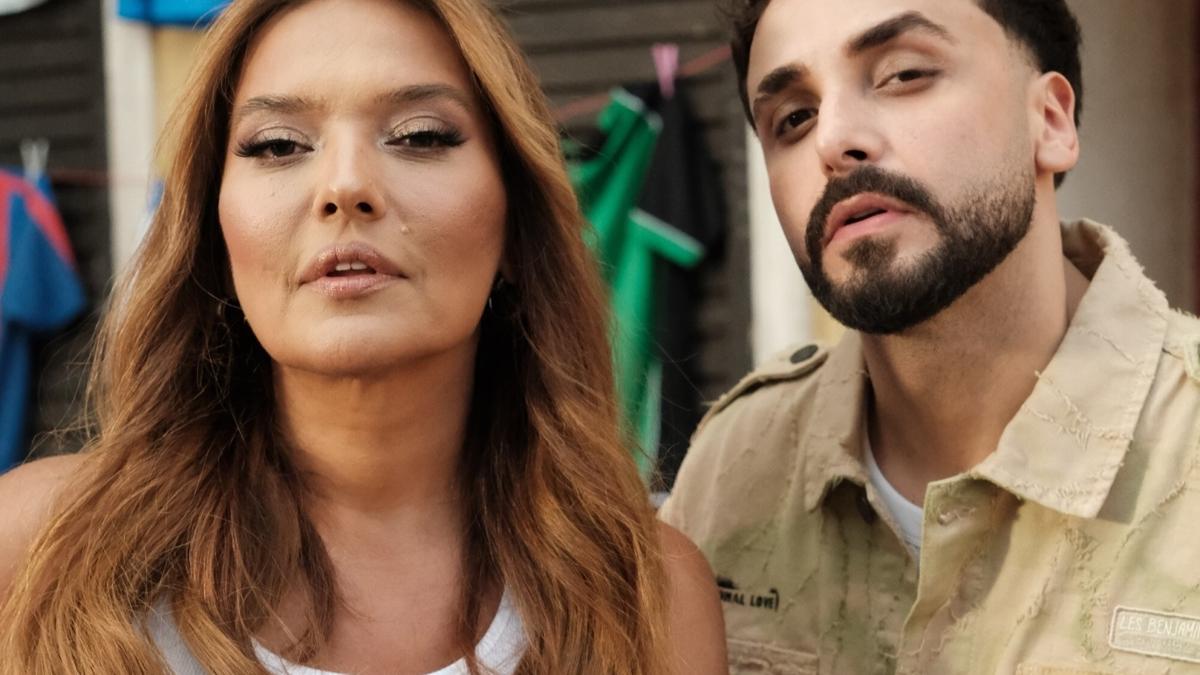 Demet Akaln'dan olay dn! "Yerinde Dur" Dnya listelerinin zirvesinde