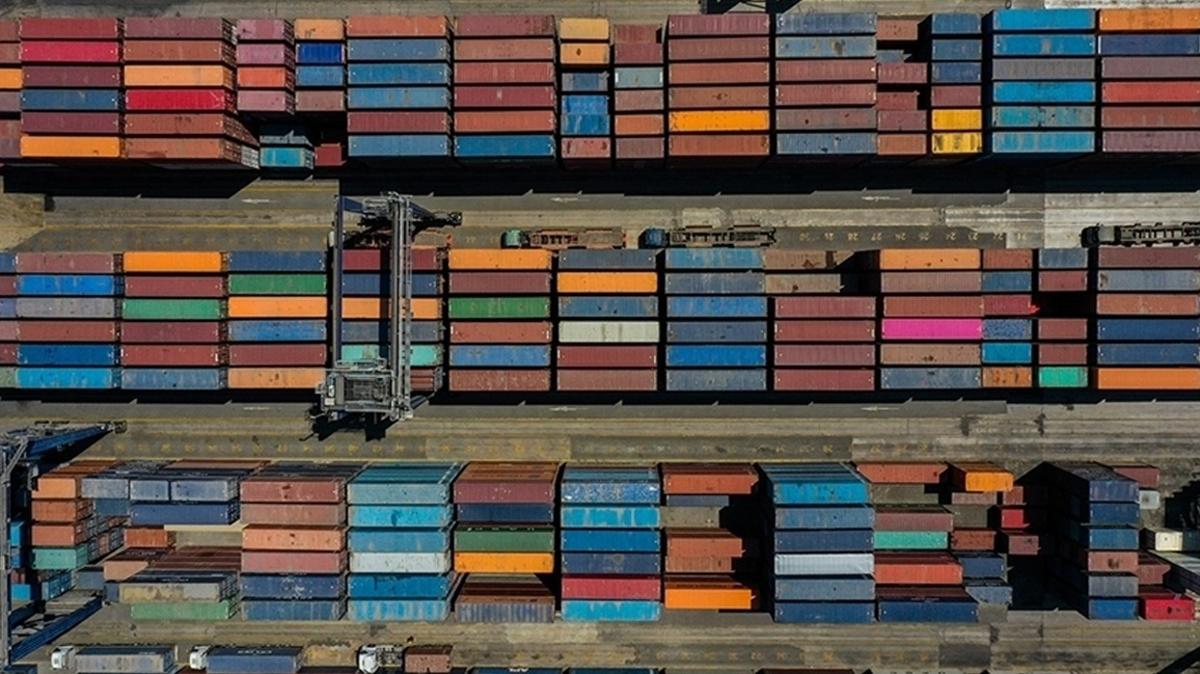 Komulara ihracat 4,8 artarak 13,3 milyar dolara ulat