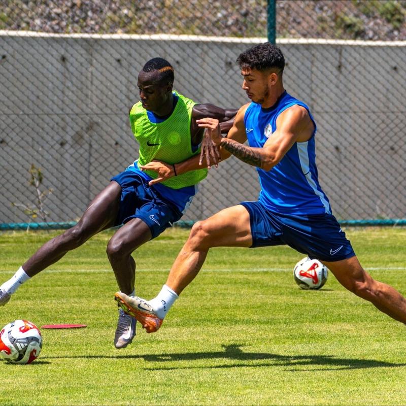 Rizespor'da yeni sezon haz�rl�klar� Erzurum'da devam etti