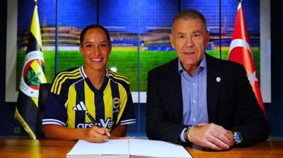 Fenerbahe, Elena Santos'u kadrosuna katt