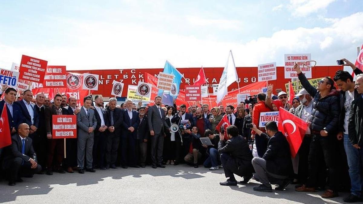 STK'lerden 15 Temmuz mesaj: Demokrasimizi korumann sorumluluunu tayoruz