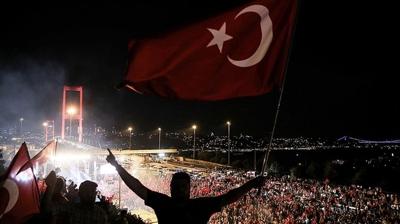 Zaferin ad Trkiye: Hain darbe giriiminin zerinden 9 yl geti