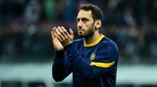 Kulp bakan kararn aklad! Inter'de Hakan alhanolu gelimesi