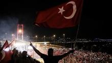 Zaferin ad Trkiye: Hain darbe giriiminin zerinden 9 yl geti