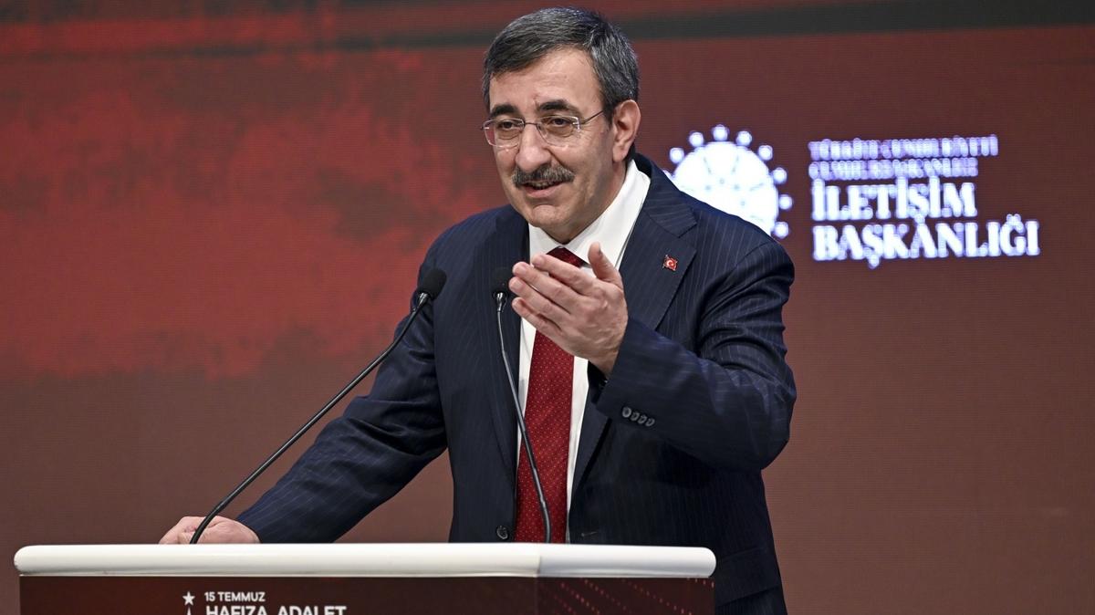 Cumhurbakan Yardmcs Ylmaz: Hibir darbe tamamen isel dinamiklerle izah edilemez