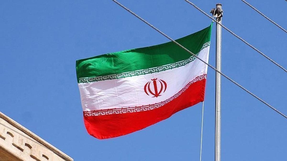 ran'dan "Siyonist rejim"e kar birlik ars: Kuduz gibi saldryor