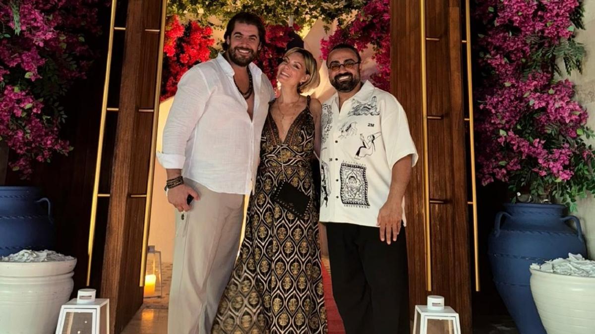 Sezonun stresini Bodrum'da attlar! zge zder ile Sinan Gleryz tabak krp elendi