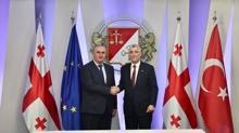 Bakan Bolat'tan Grcistan'da kritik temas