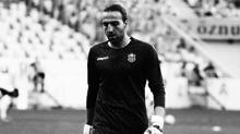 Depremde hayatn kaybetmiti! Ahmet Eyp'n 14 numaral formas emekliye ayrld