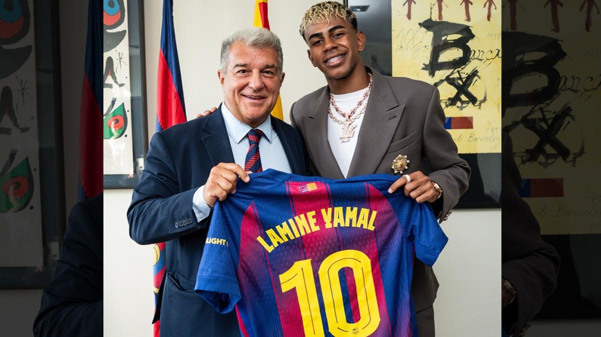 Barcelona'da 10 numara, artk Lamine Yamal'a ait