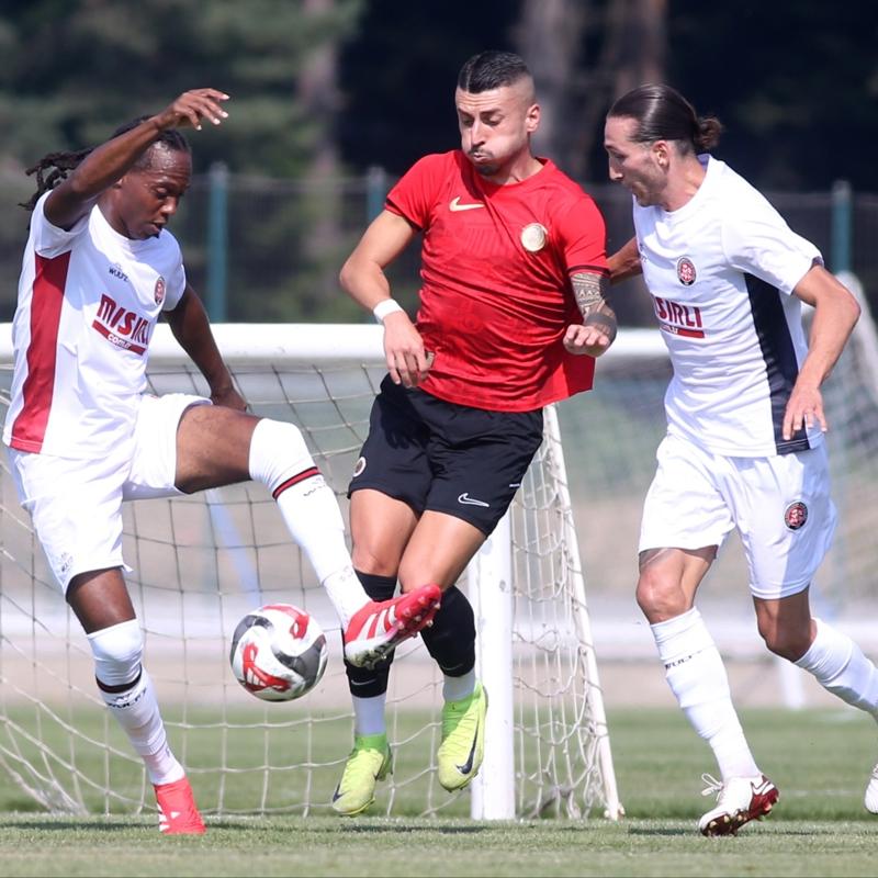 Fatih Karag�mr�k, haz�rl�k ma��nda Gen�lerbirli�i'ni ma�lup etti