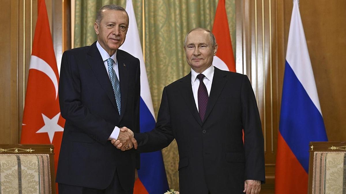 Bakan Erdoan, Rusya Devlet Bakan Putin ile bir telefon grmesi gerekletirdi
