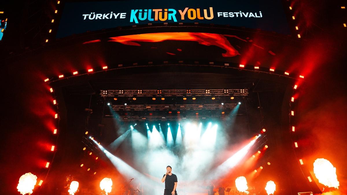 Van Kltr Yolu Festivali'nde sahne zgn'n oldu!