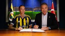 Fenerbahe, Galatasaray'dan transfer yapt