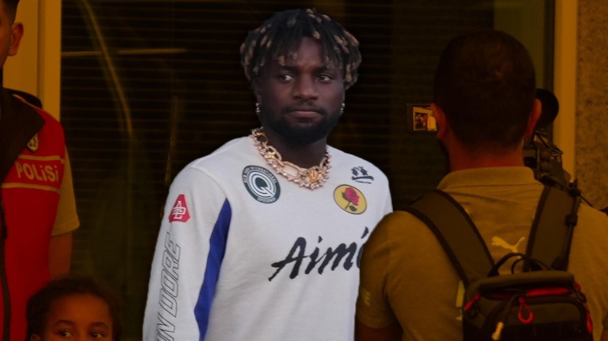 Allan Saint-Maximin hayrl olsun! Yln transferi: Ezeli rakibin formasn giyecek